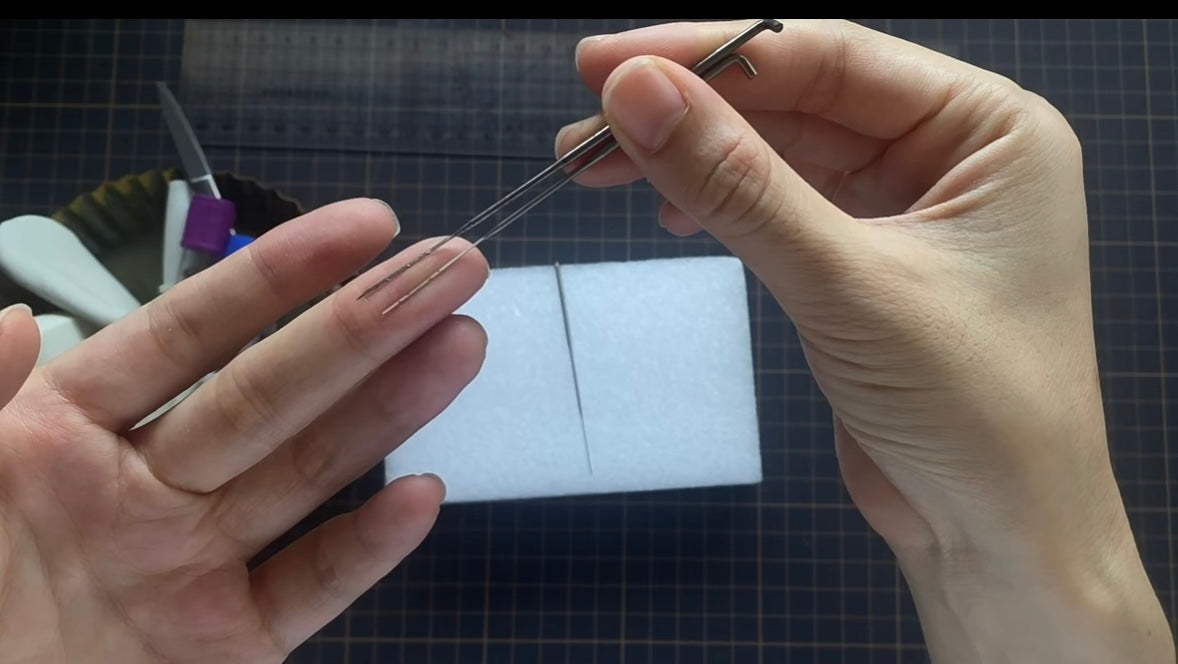 Introduction to Needle Felting Tools - Needles